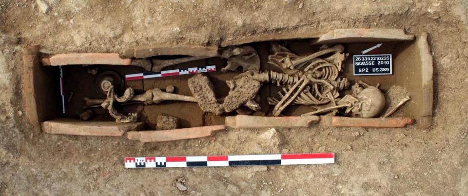 Une n&eacute;cropole du Bas Empire