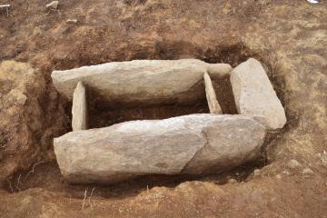 Tombe en coffre de pierre