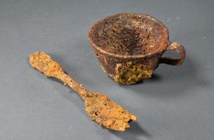 Enqu&ecirc;te arch&eacute;ologique sur le cimeti&egrave;re fran&ccedil;ais de la Grande Guerre &agrave; Spincourt 