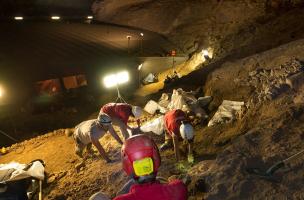 Il y a 35 000 ans, les Aurignaciens, premiers hommes modernes &agrave; occuper  la grotte du Mas d'Azil