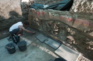 Des fresques romaines uniques en France découvertes à Arles