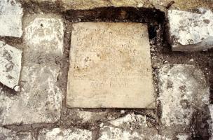 Rue des Capucins, rue Hincmar, rue Clovis