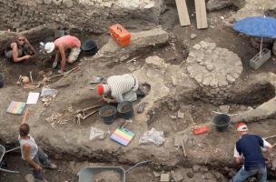 Les Hospitali&egrave;res