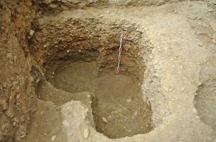 Intrication de plusieurs fosses-d&eacute;potoirs