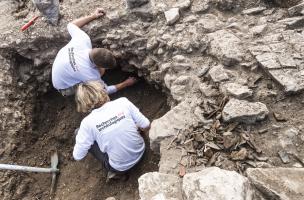 Fouille d'une fosse - Meaux, rue saint-fiacre
